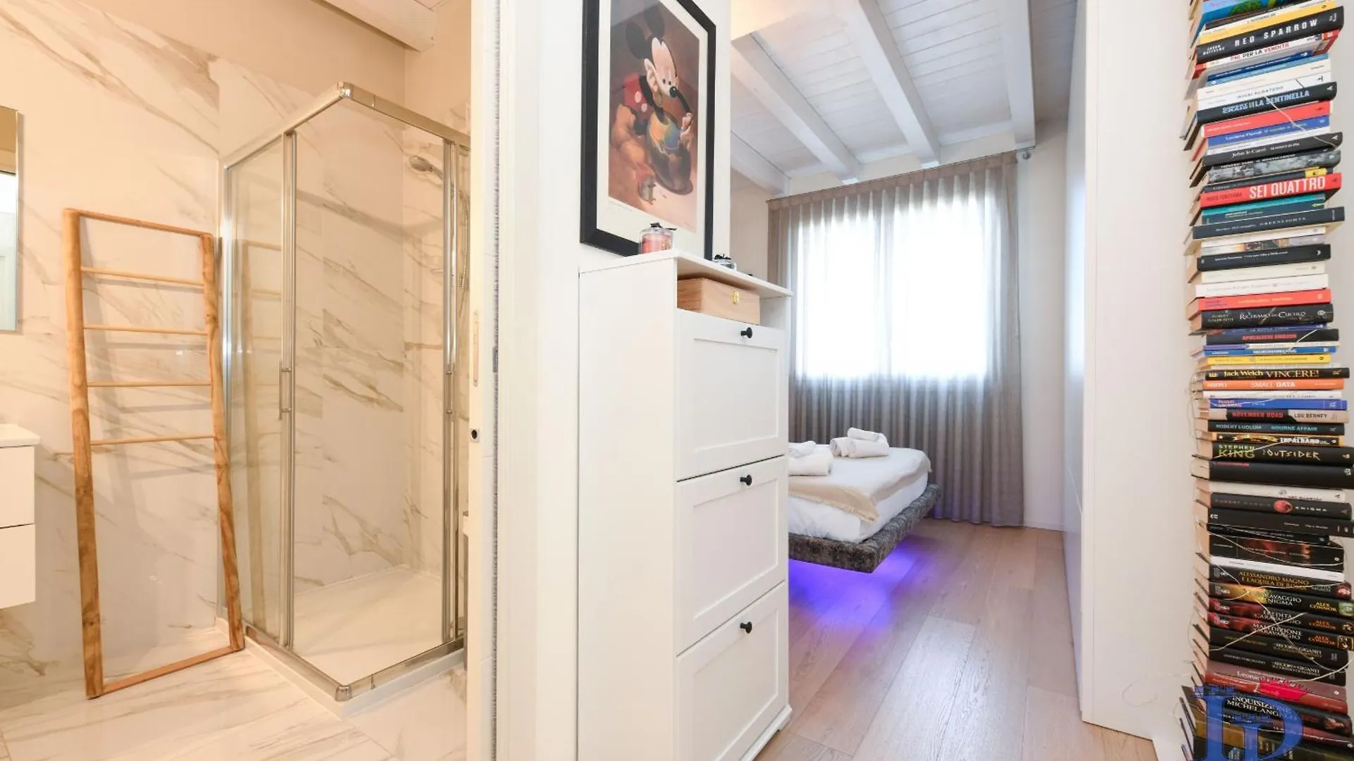 דסנזאנו דל גארדה Desenzanoloft Official Partner Marriott Homes & Villas - Warda Lovely Suite דירה דסנזאנו דל גארדה